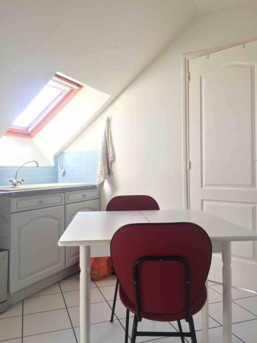 Logement Cosy Et Lumineux Auxerre Exterior foto